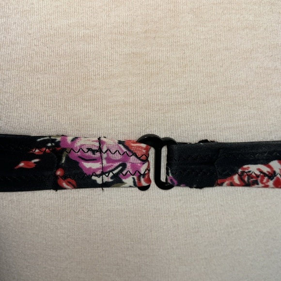 FOREVER 21 floral adjustable strap bathing suit swim top women’s size small - Picture 6 of 10